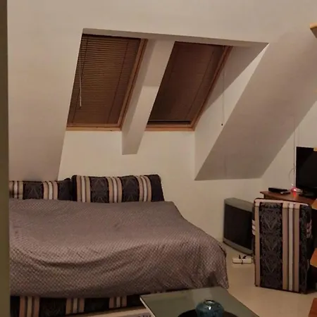 Natasa 3 Apartment *