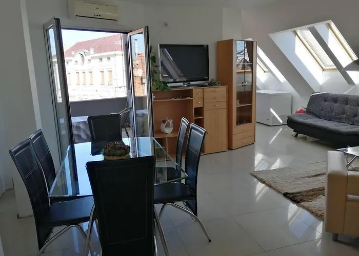 Natasa 3 * فرساك